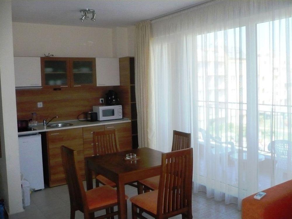 Pollo Aparthotel 3*