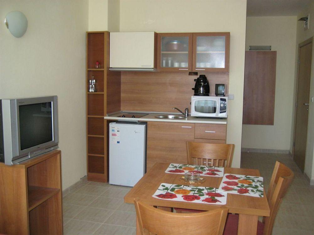 Pollo Aparthotel 3*